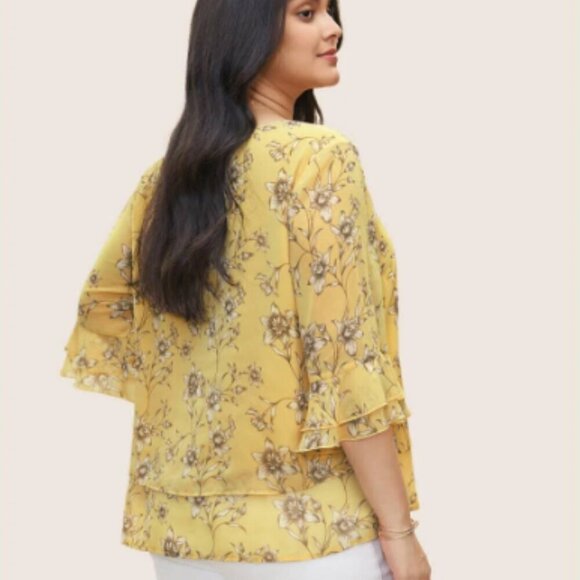 BloomChic Plus Size Daffodils Print Tiered Ruffle Sleeve Mesh Blouse - Picture 2 of 7